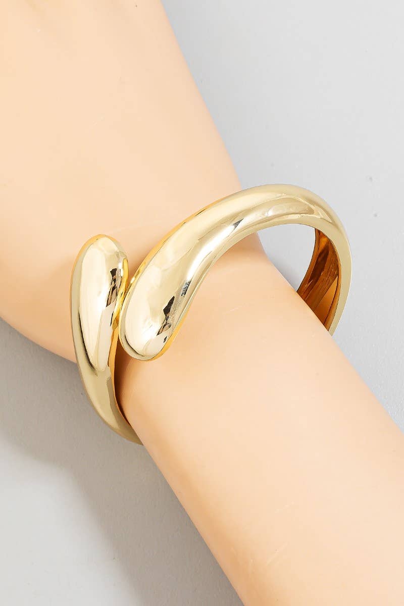 Metallic Rounded Hinge Cuff Bracelet