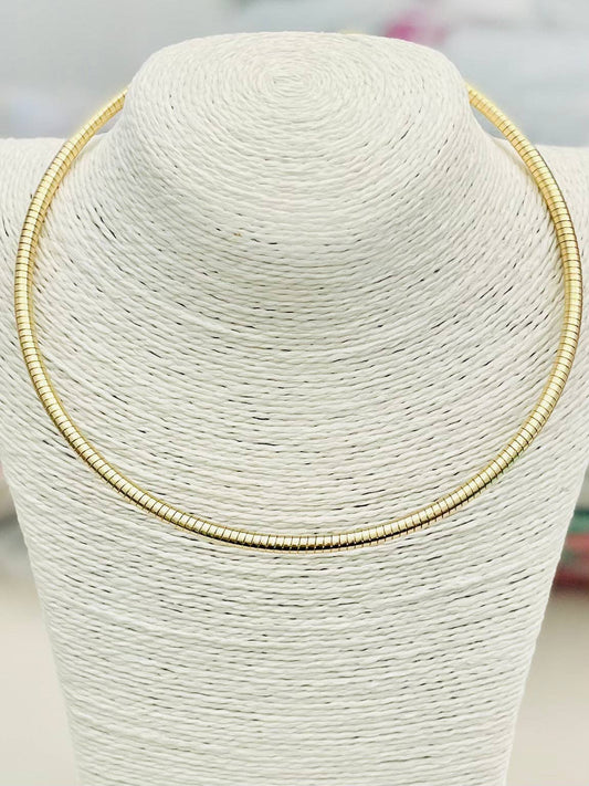 Serpentine Collar