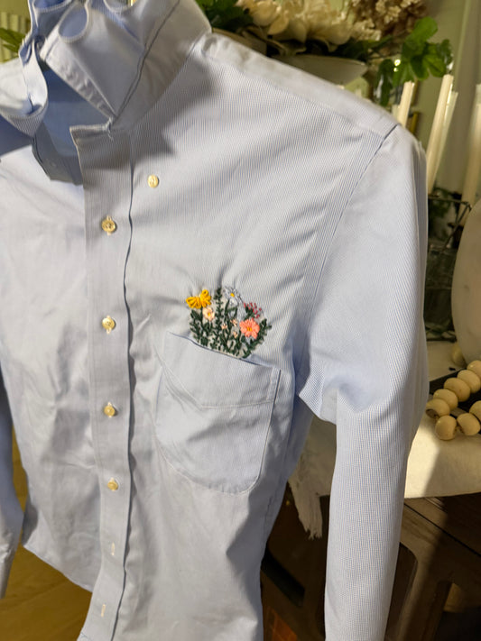 Floral Embroidered Brooks Brothers Ruffle-M