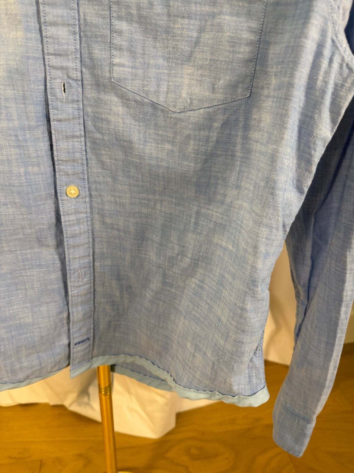 Gap Chambray Ruffle- S
