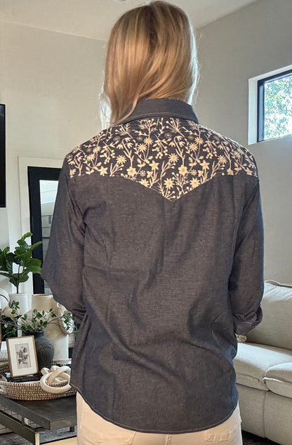 Marta Button Up